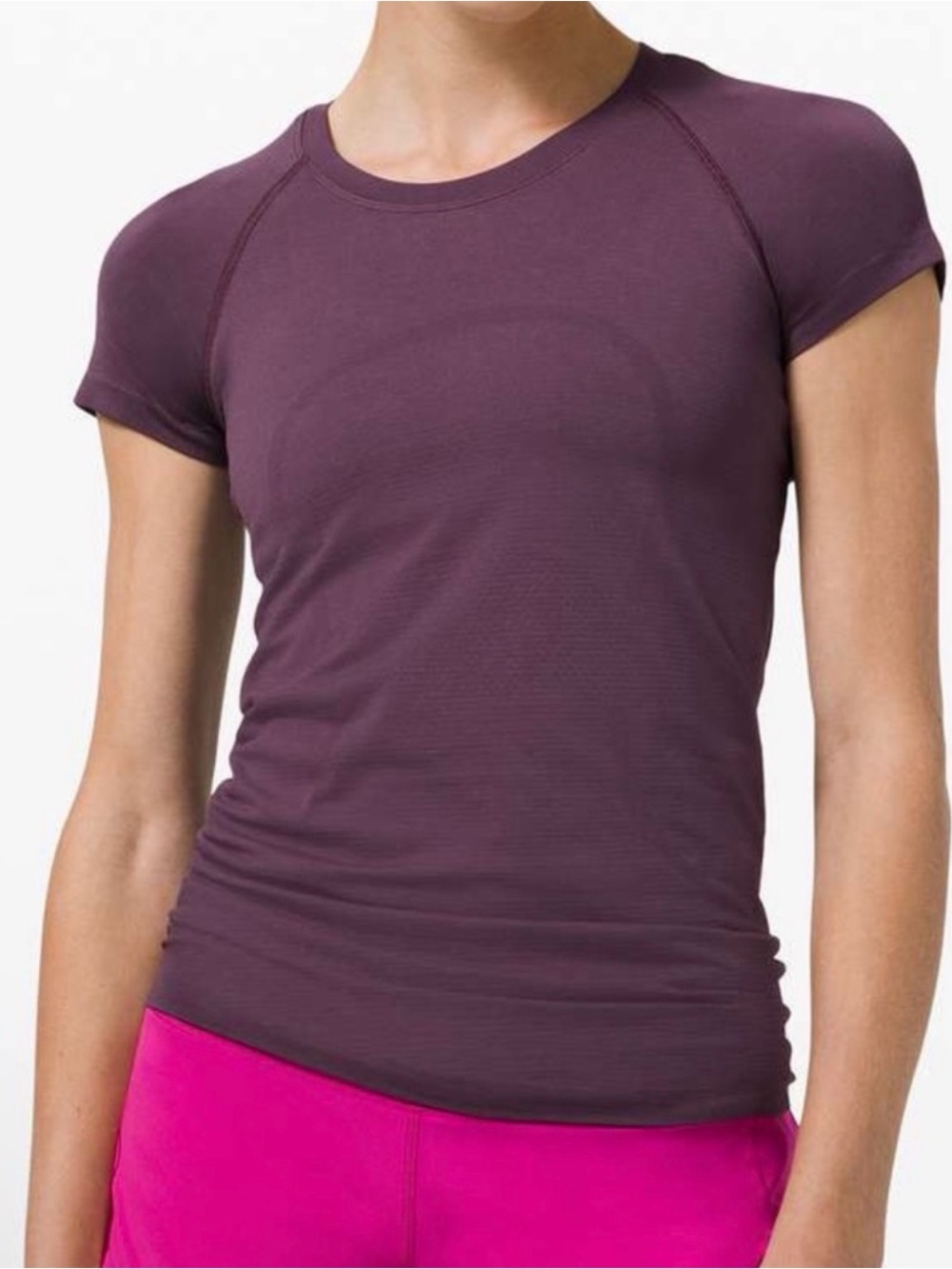 Lululemon Swiftly Tech Short Sleeve 2.0
Grape Thistle / Grape Thistle